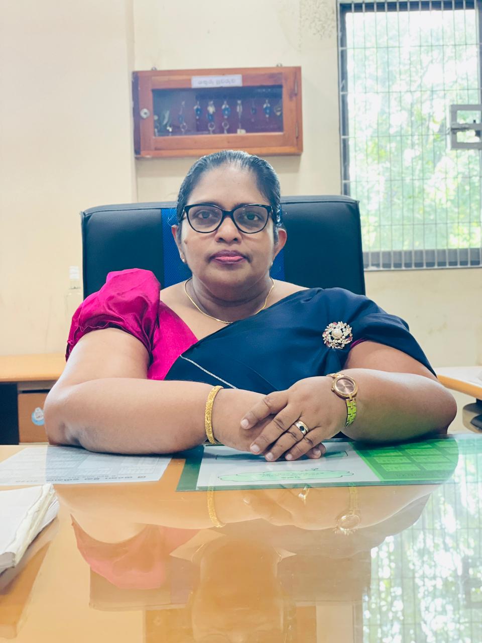වසන්තා වර්ණකුලසූරිය මිය